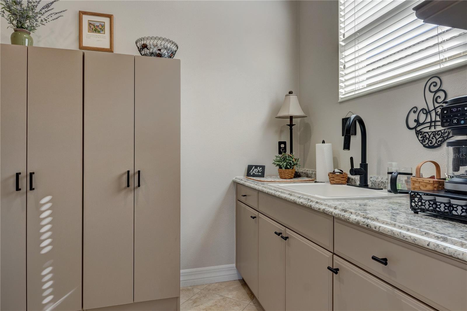 Image 31 of 48 For 8899 Eagle Bay Court