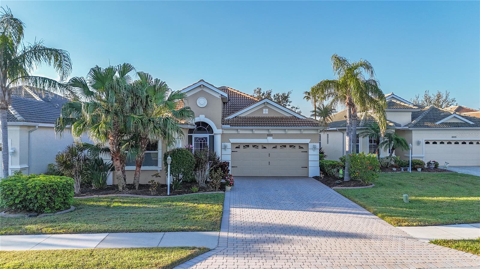 Image 4 of 48 For 8899 Eagle Bay Court