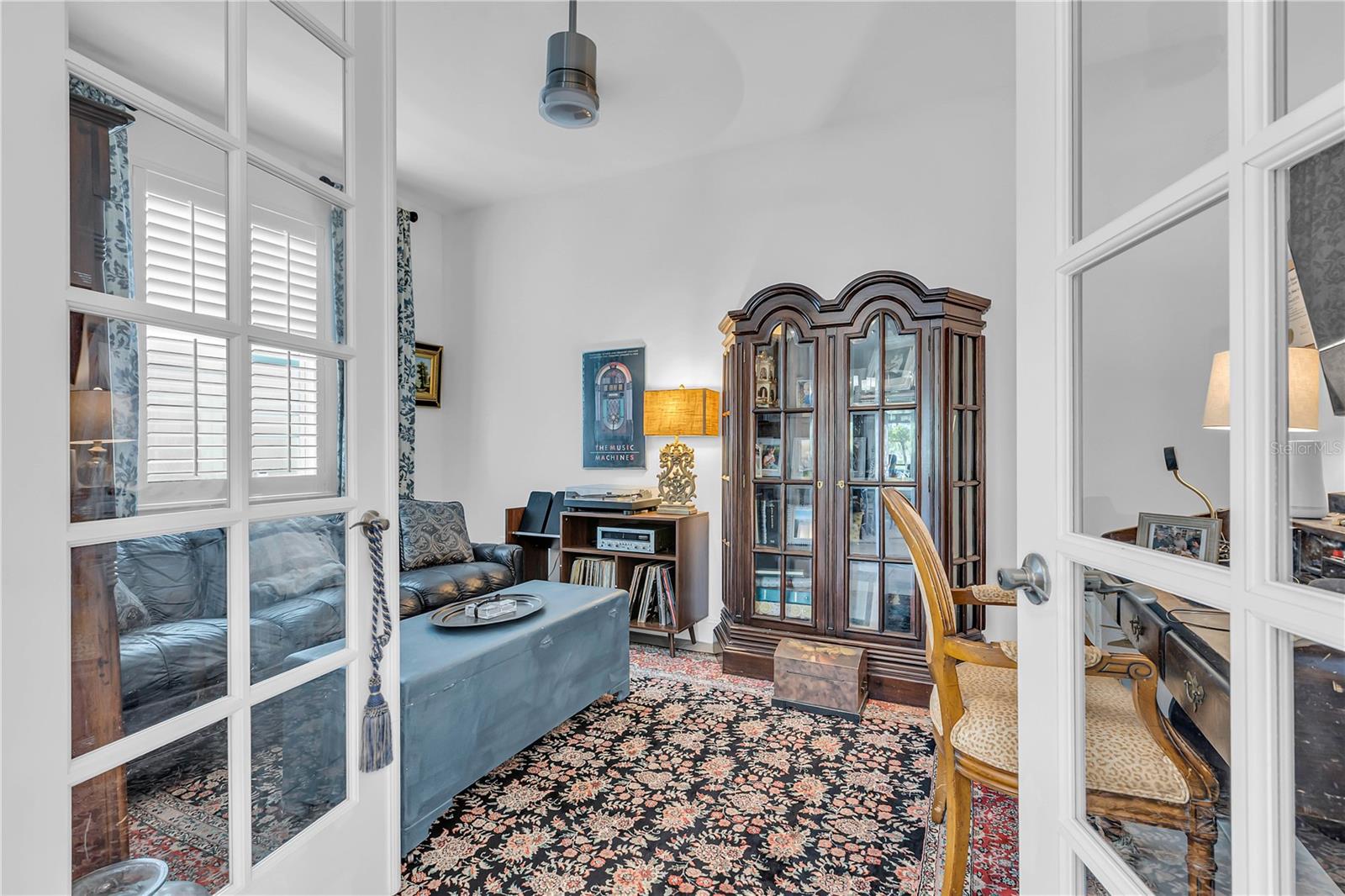 Image 19 of 75 For 43967 Blue Heron Lane
