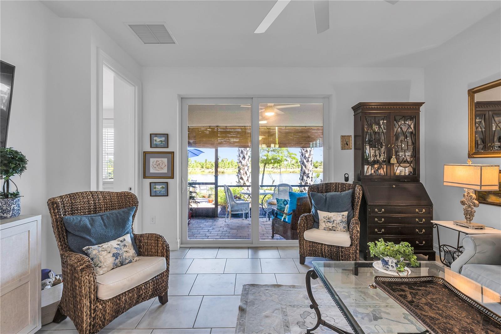 Image 21 of 75 For 43967 Blue Heron Lane