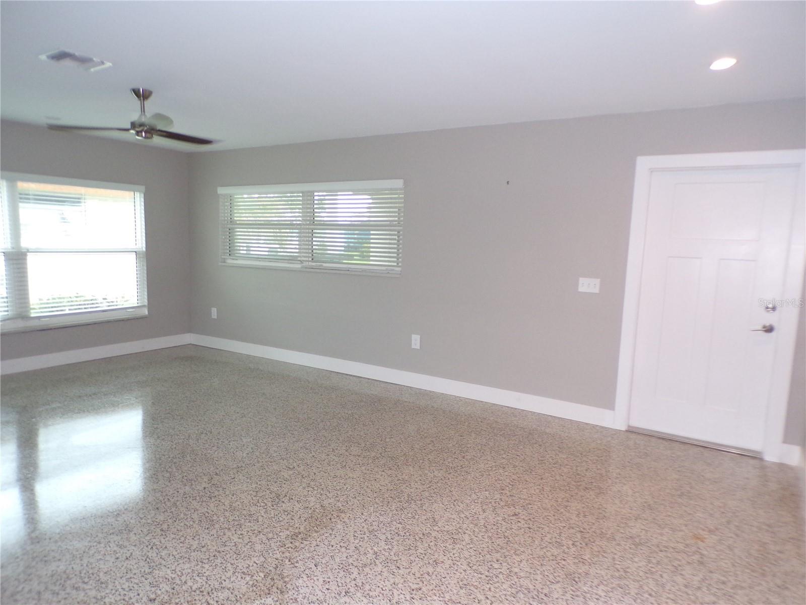 Image 3 of 44 For 2195 Gulfview Road