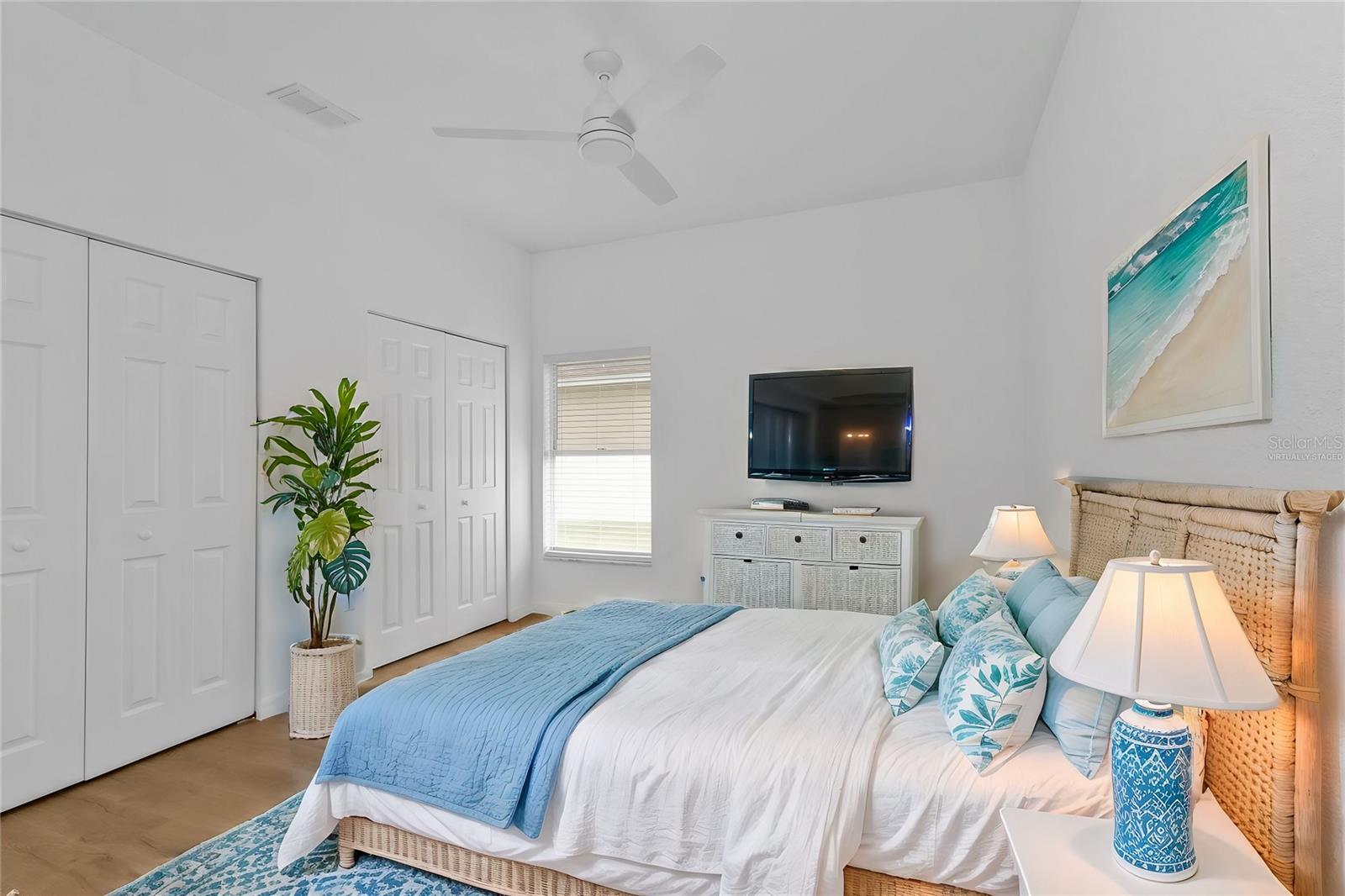 Image 12 of 36 For 24083 Buckingham Way