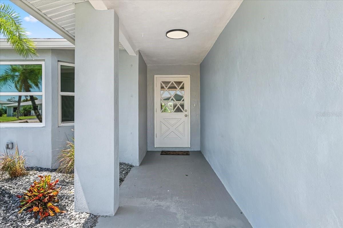Image 3 of 42 For 46 Oakland Hills Court