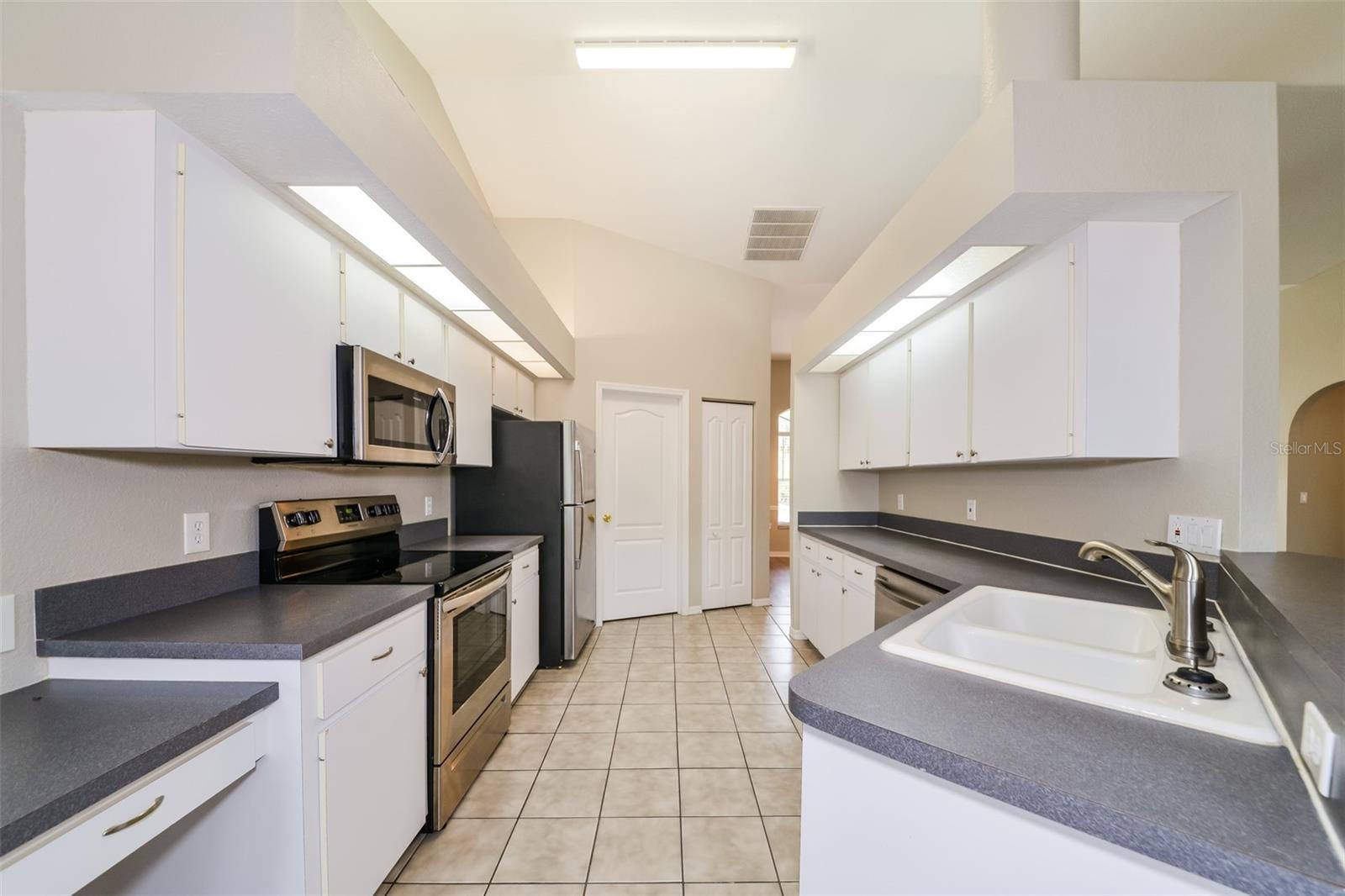 Image 4 of 15 For 4335 Hamwood Street