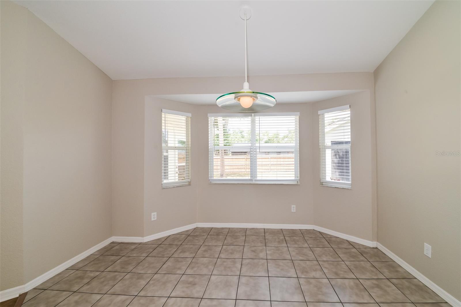 Image 6 of 15 For 4335 Hamwood Street