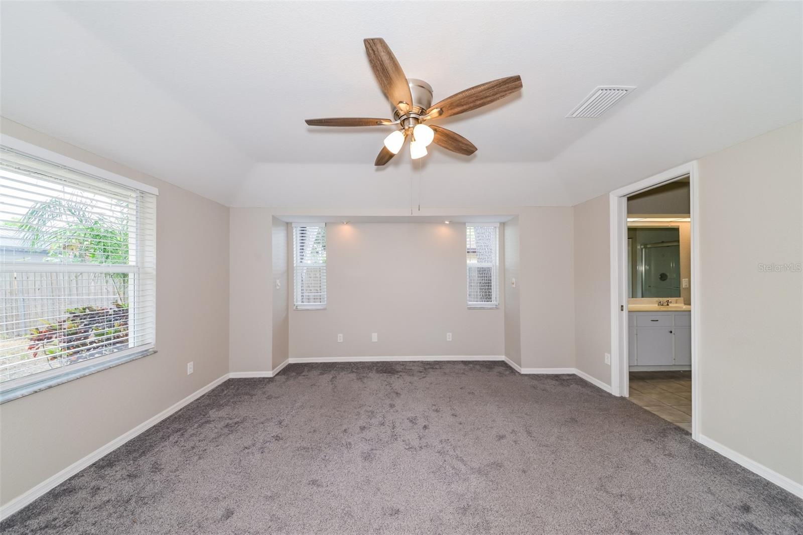 Image 7 of 15 For 4335 Hamwood Street