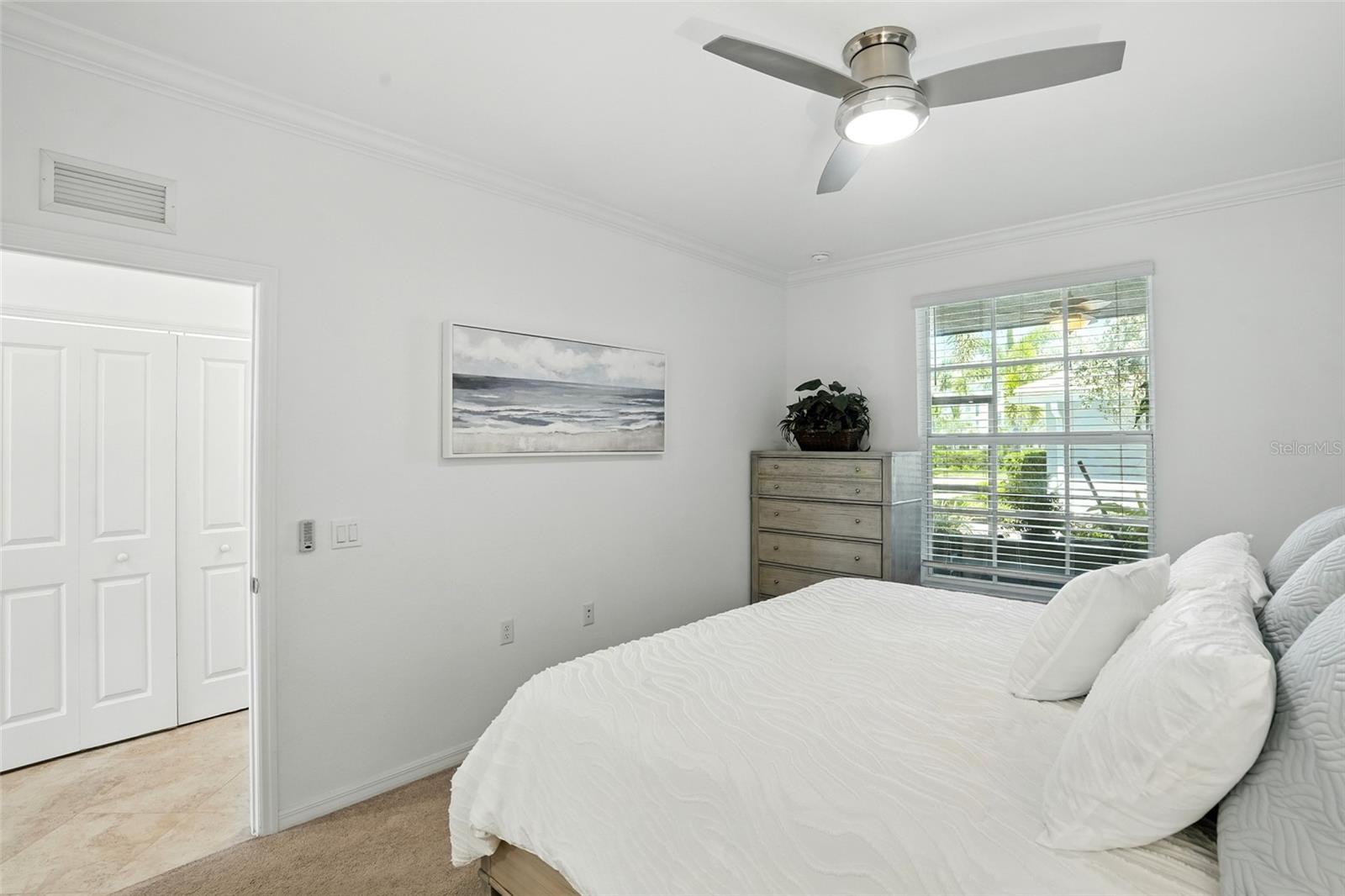 Image 22 of 62 For 14070 Heritage Landing Boulevard 413