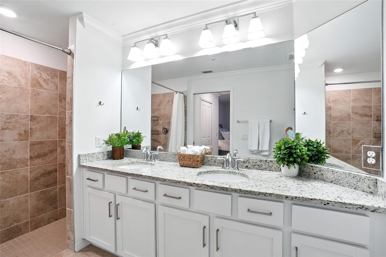 Image 23 of 62 For 14070 Heritage Landing Boulevard 413