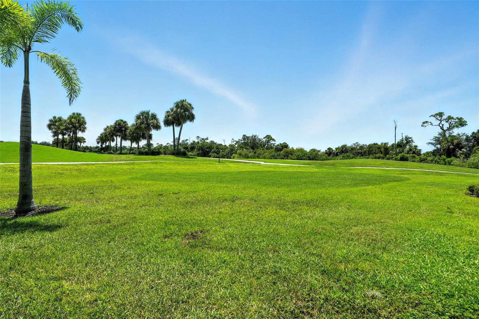 Image 35 of 62 For 14070 Heritage Landing Boulevard 413