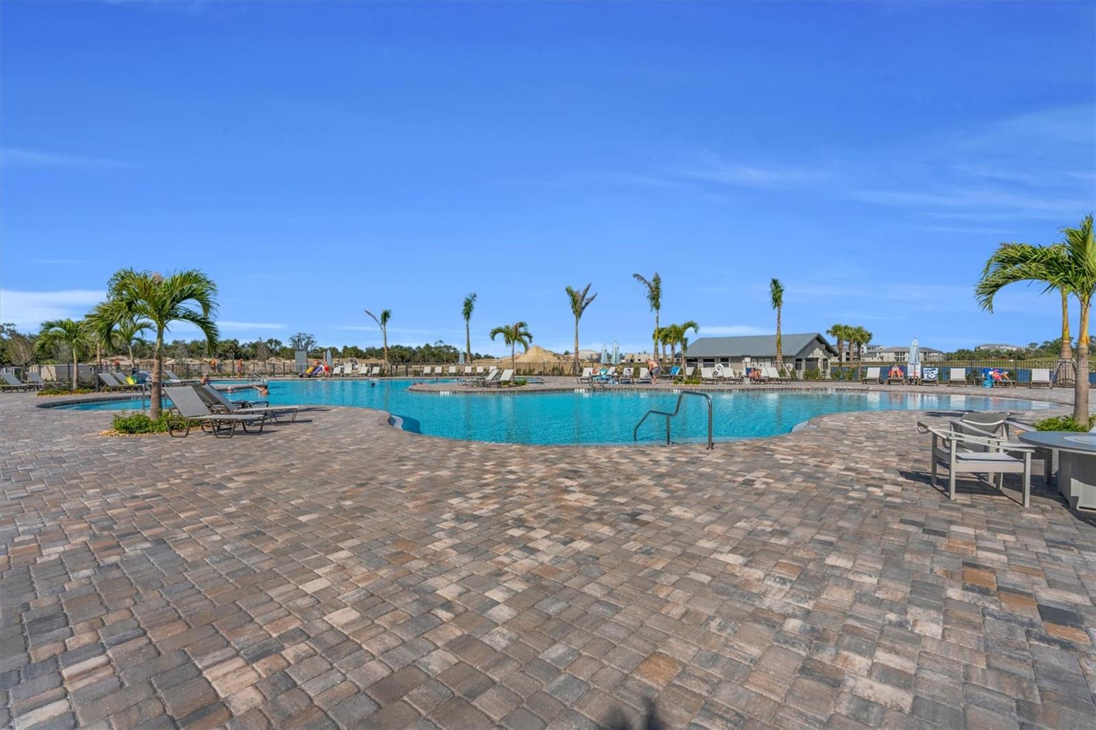 Image 44 of 62 For 14070 Heritage Landing Boulevard 413