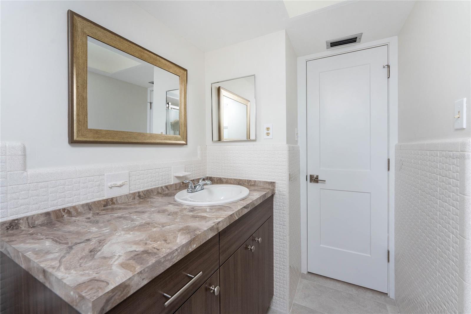 Image 11 of 29 For 210 Delido Court