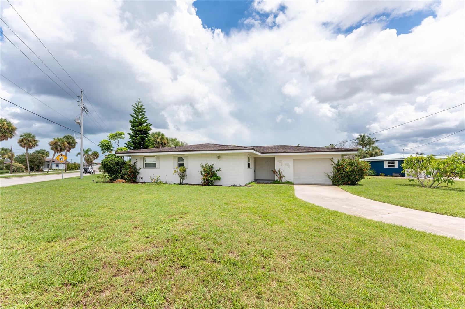 Image 15 of 29 For 210 Delido Court