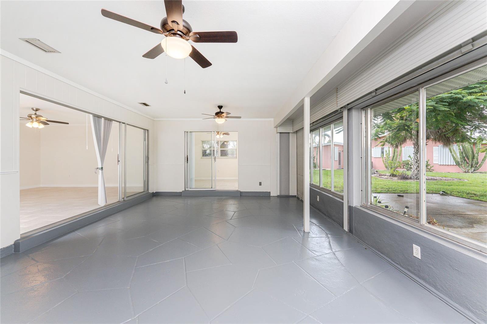 Image 18 of 29 For 210 Delido Court