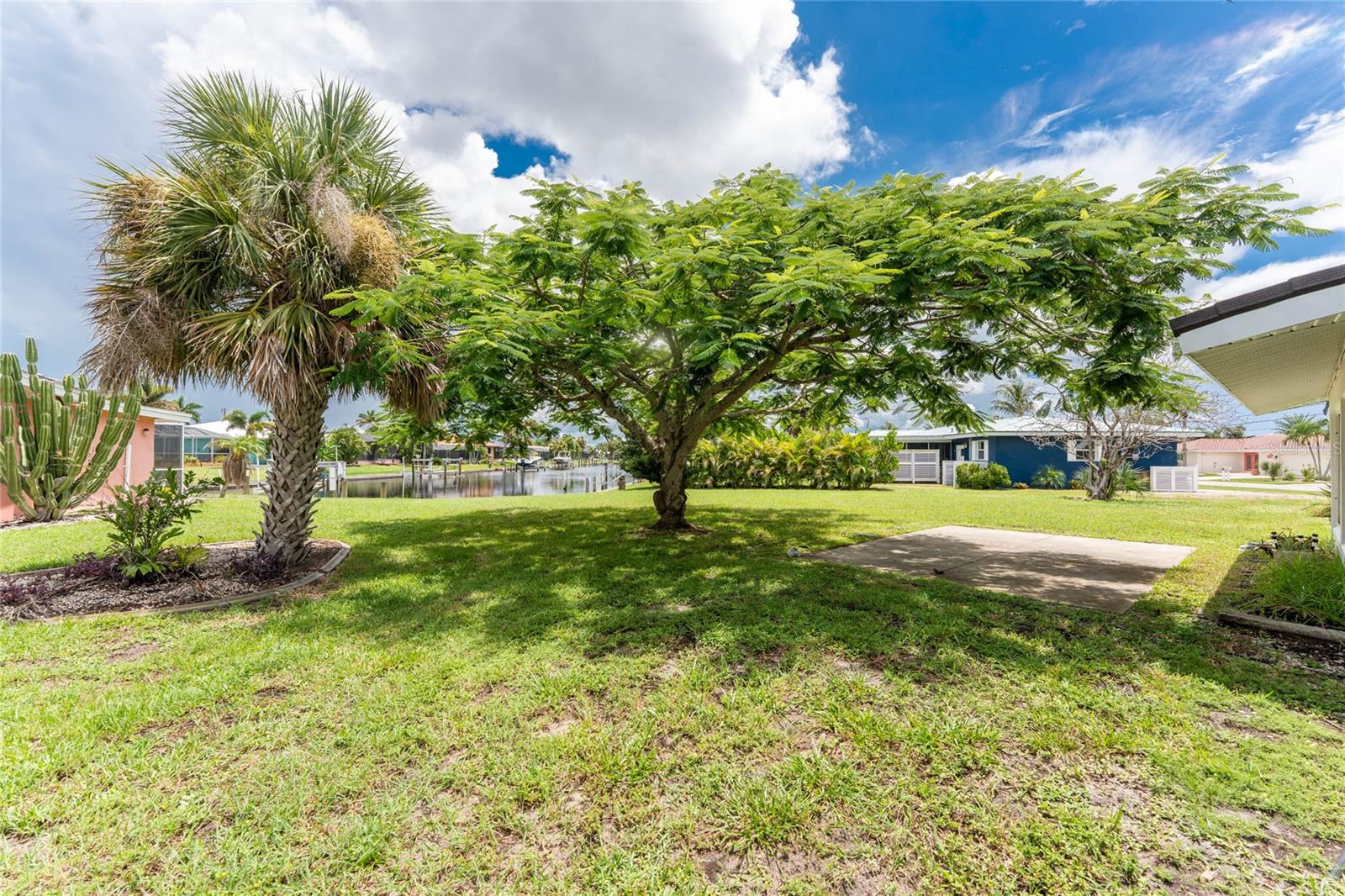 Image 22 of 29 For 210 Delido Court