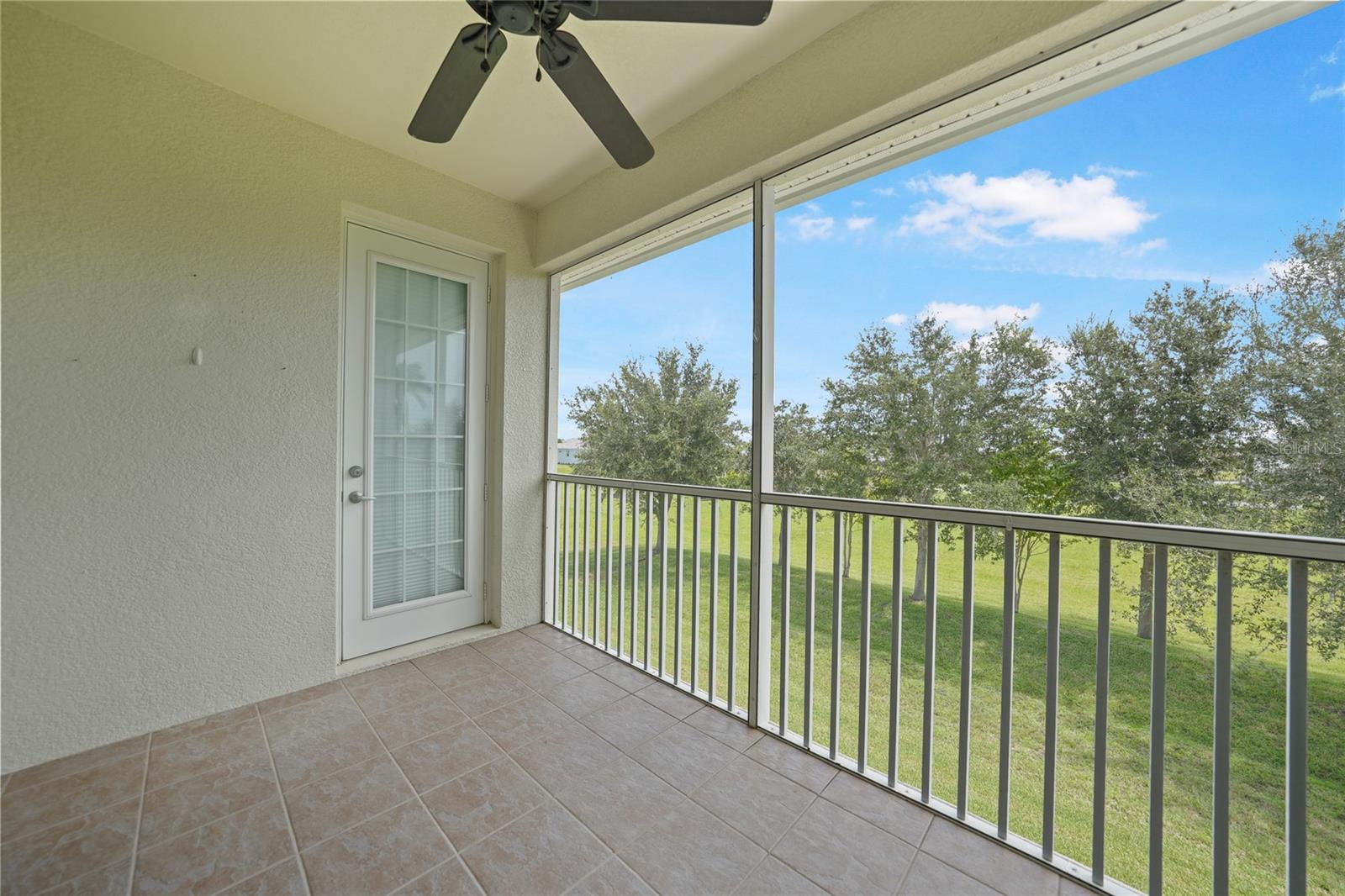 Image 23 of 33 For 17258 Acapulco Road 122