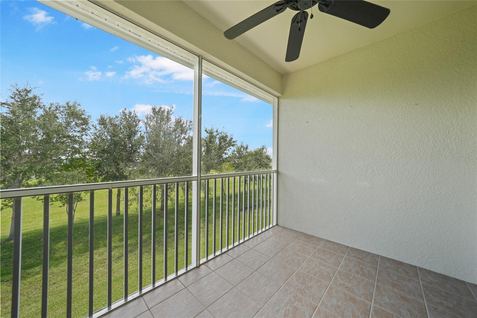 Image 24 of 33 For 17258 Acapulco Road 122