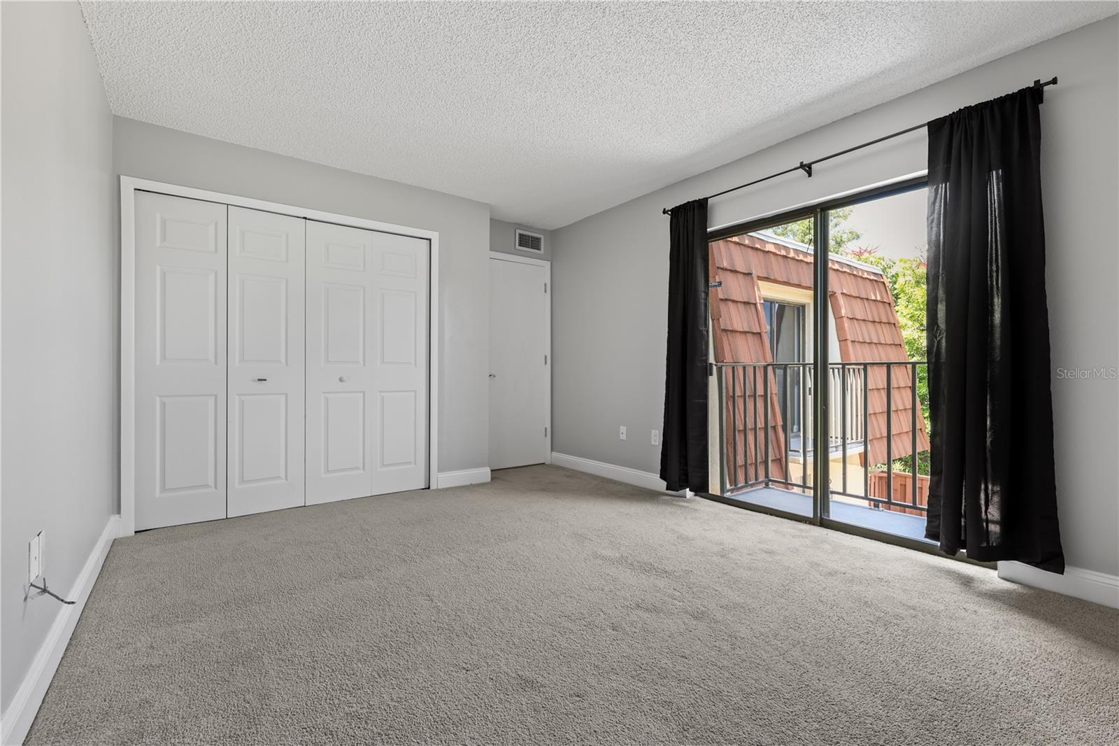 Image 34 of 44 For 5224 Cedarbend Drive 4