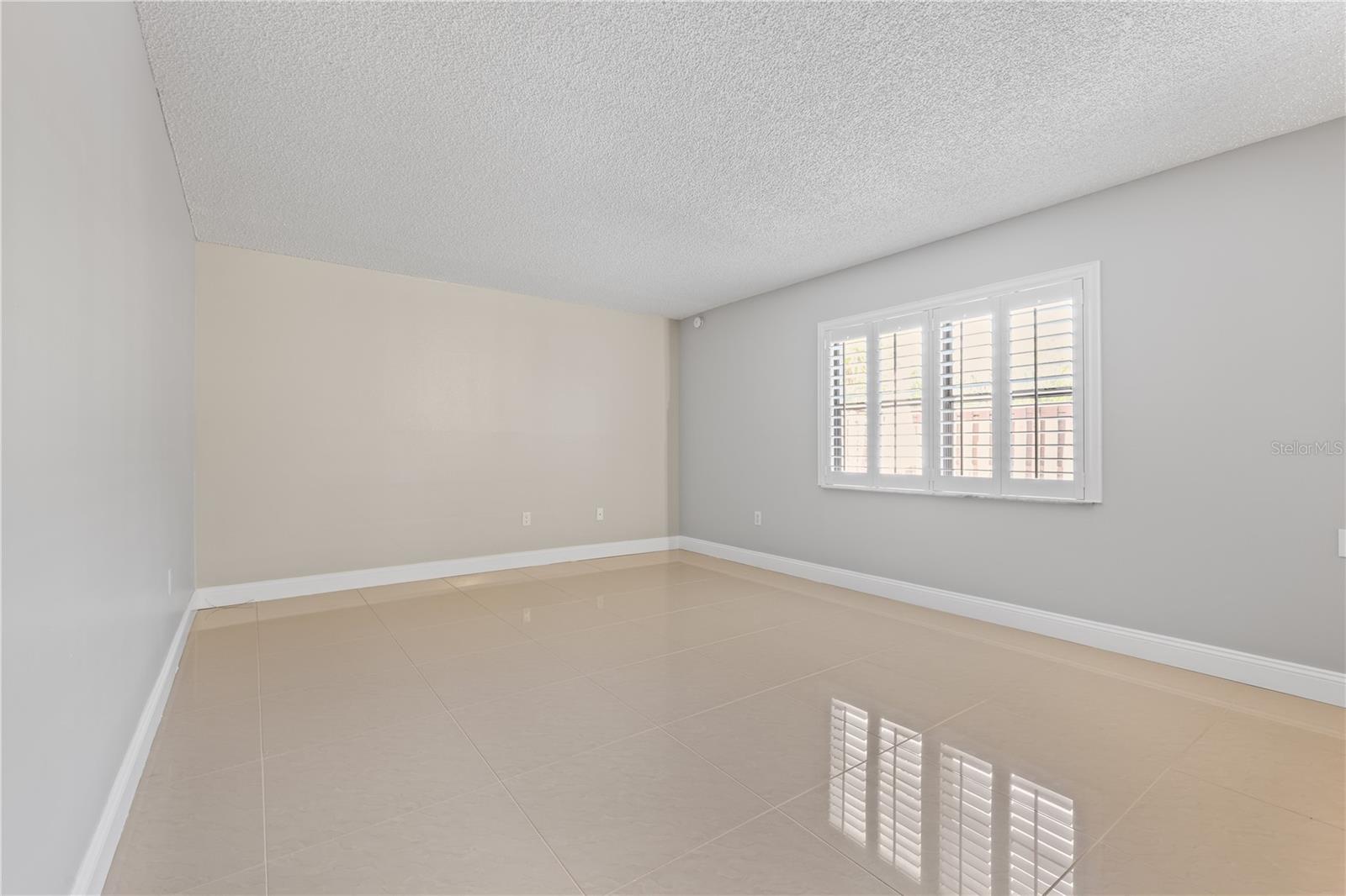 Image 8 of 44 For 5224 Cedarbend Drive 4
