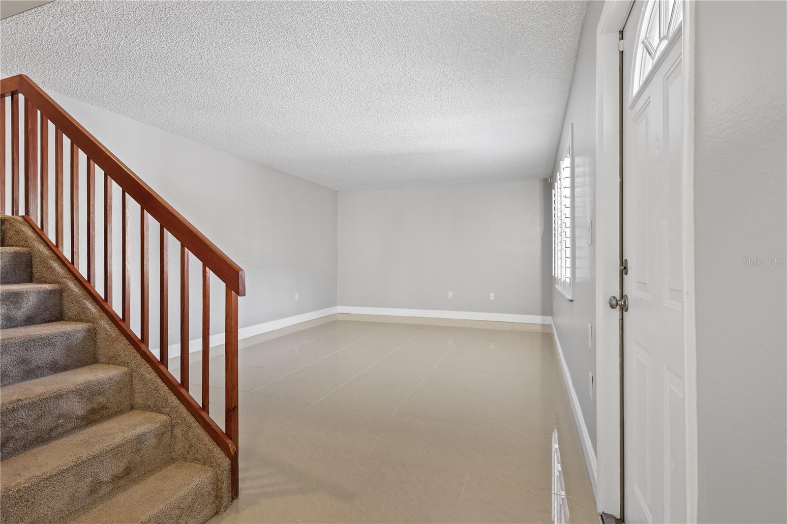 Image 9 of 44 For 5224 Cedarbend Drive 4