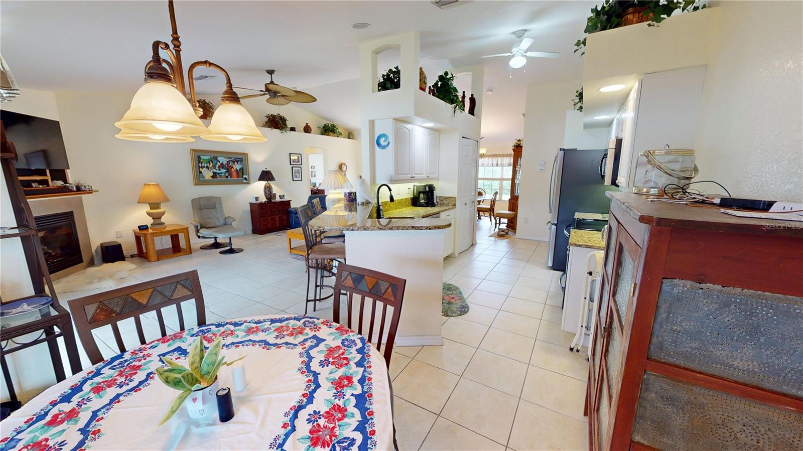 Image 15 of 34 For 18319 Arapahoe Circle