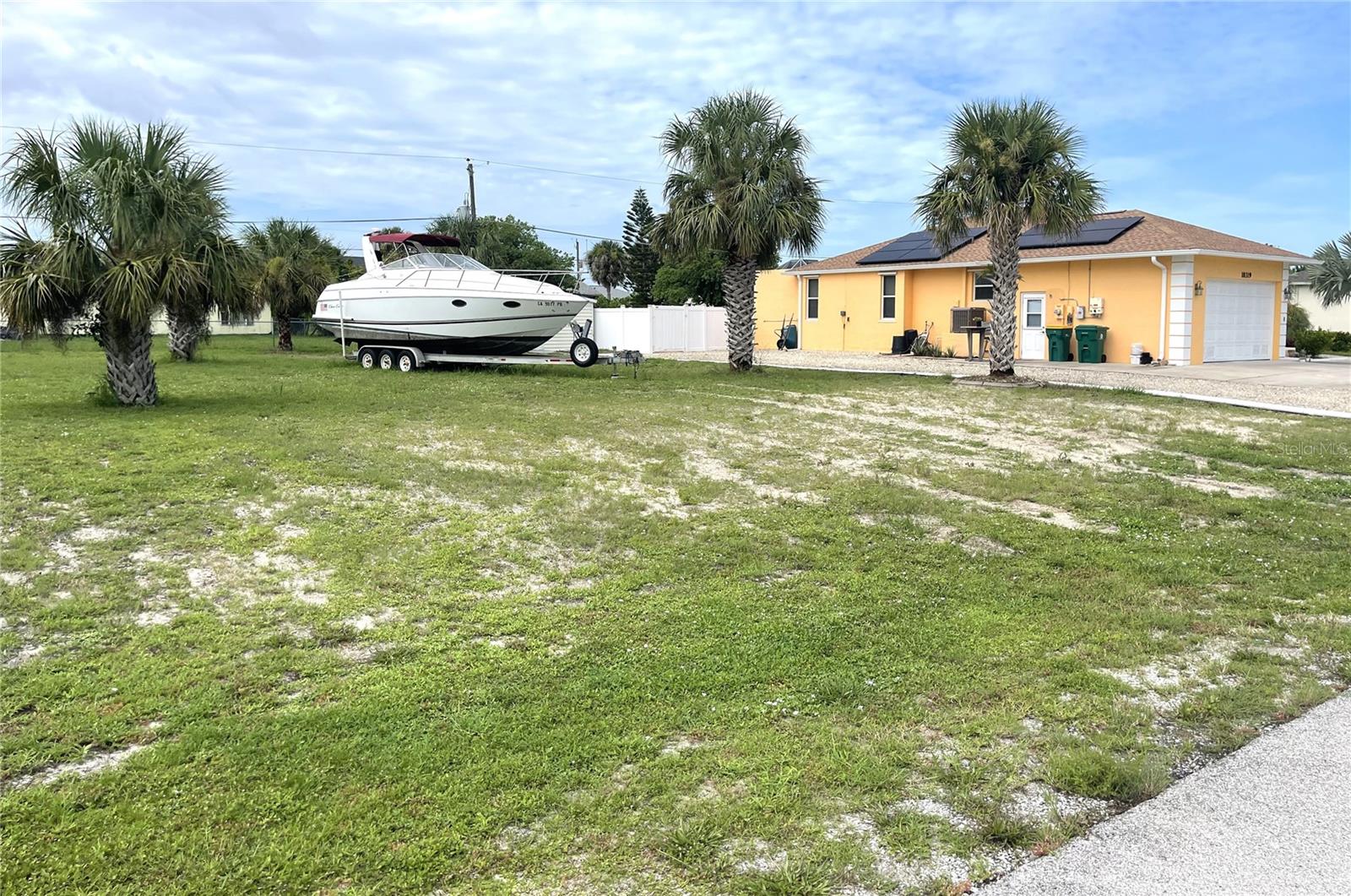 Image 2 of 34 For 18319 Arapahoe Circle