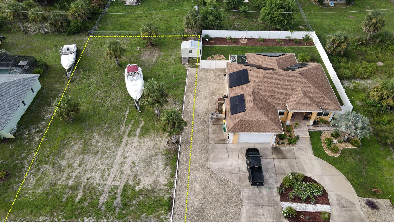 Image 3 of 34 For 18319 Arapahoe Circle