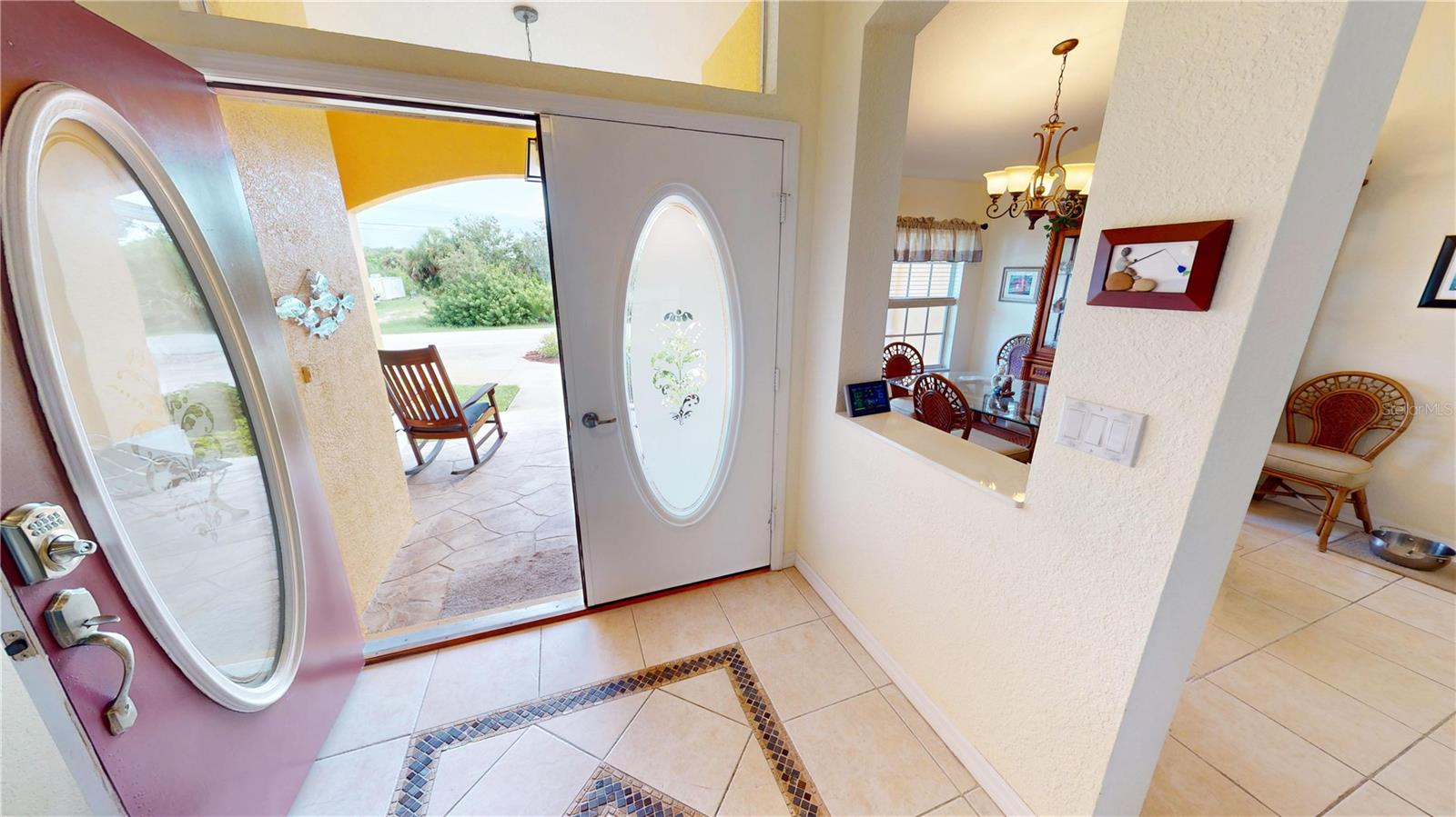 Image 4 of 34 For 18319 Arapahoe Circle