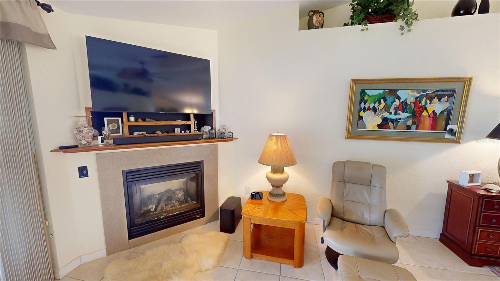 Image 8 of 34 For 18319 Arapahoe Circle