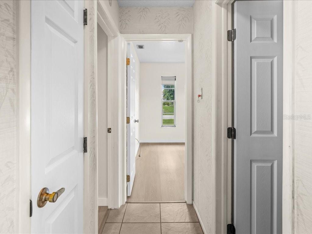 Image 12 of 35 For 4461 Cunningham Street