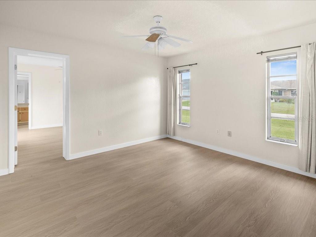 Image 13 of 35 For 4461 Cunningham Street