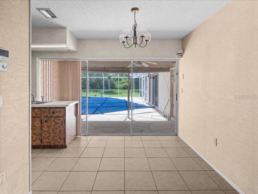 Image 8 of 35 For 4461 Cunningham Street