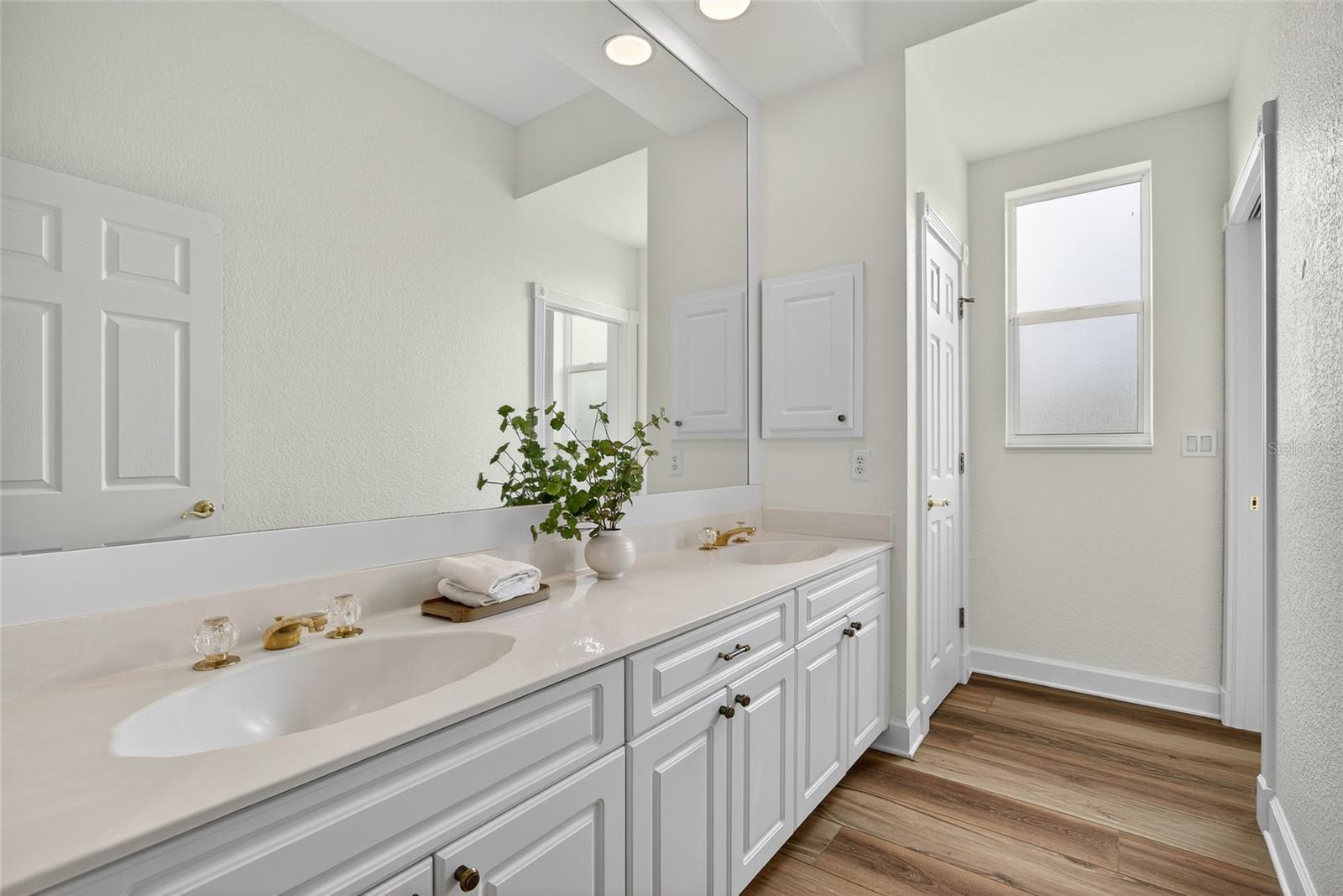Image 30 of 44 For 11600 Courtly Manor Drive