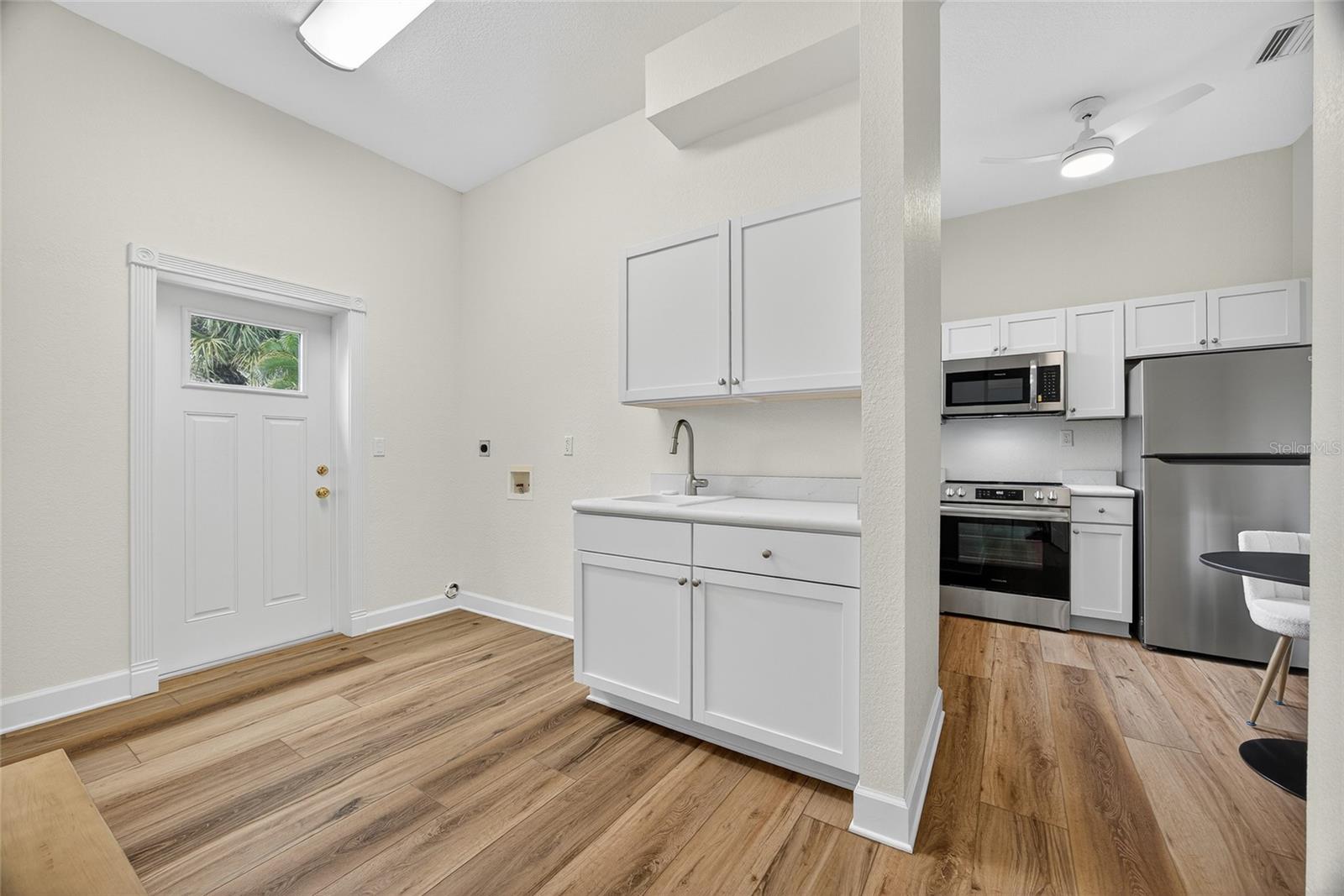Image 32 of 44 For 11600 Courtly Manor Drive