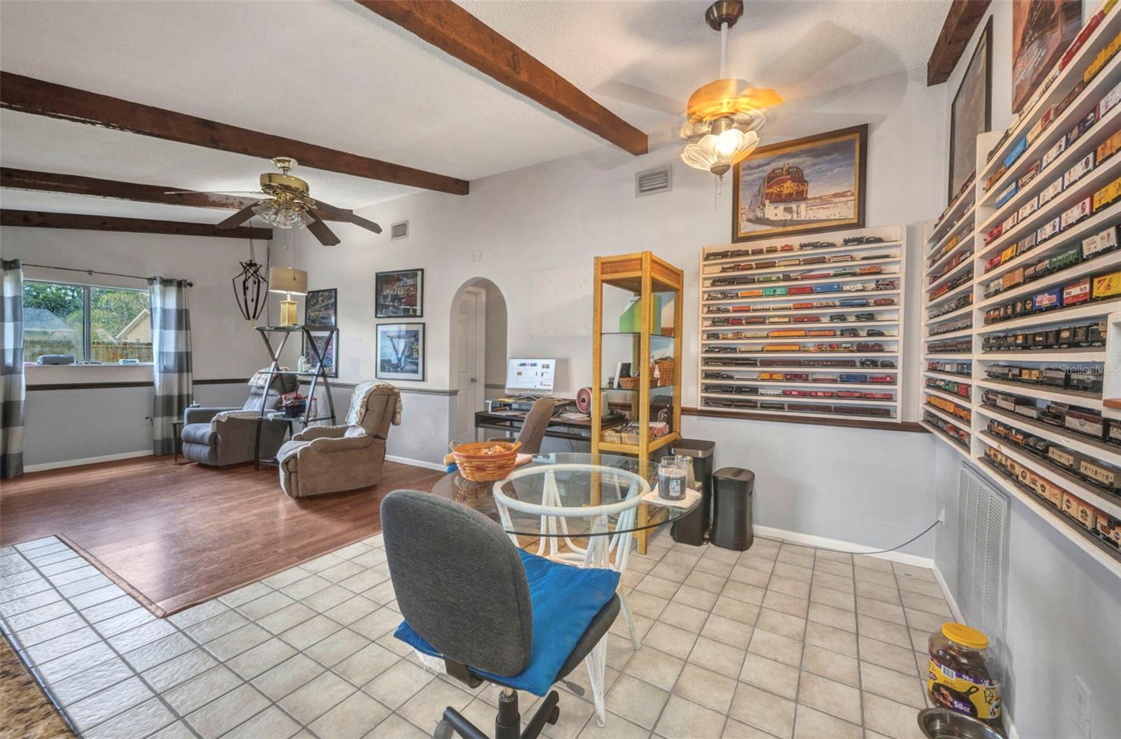 Image 11 of 33 For 21028 Churon Avenue