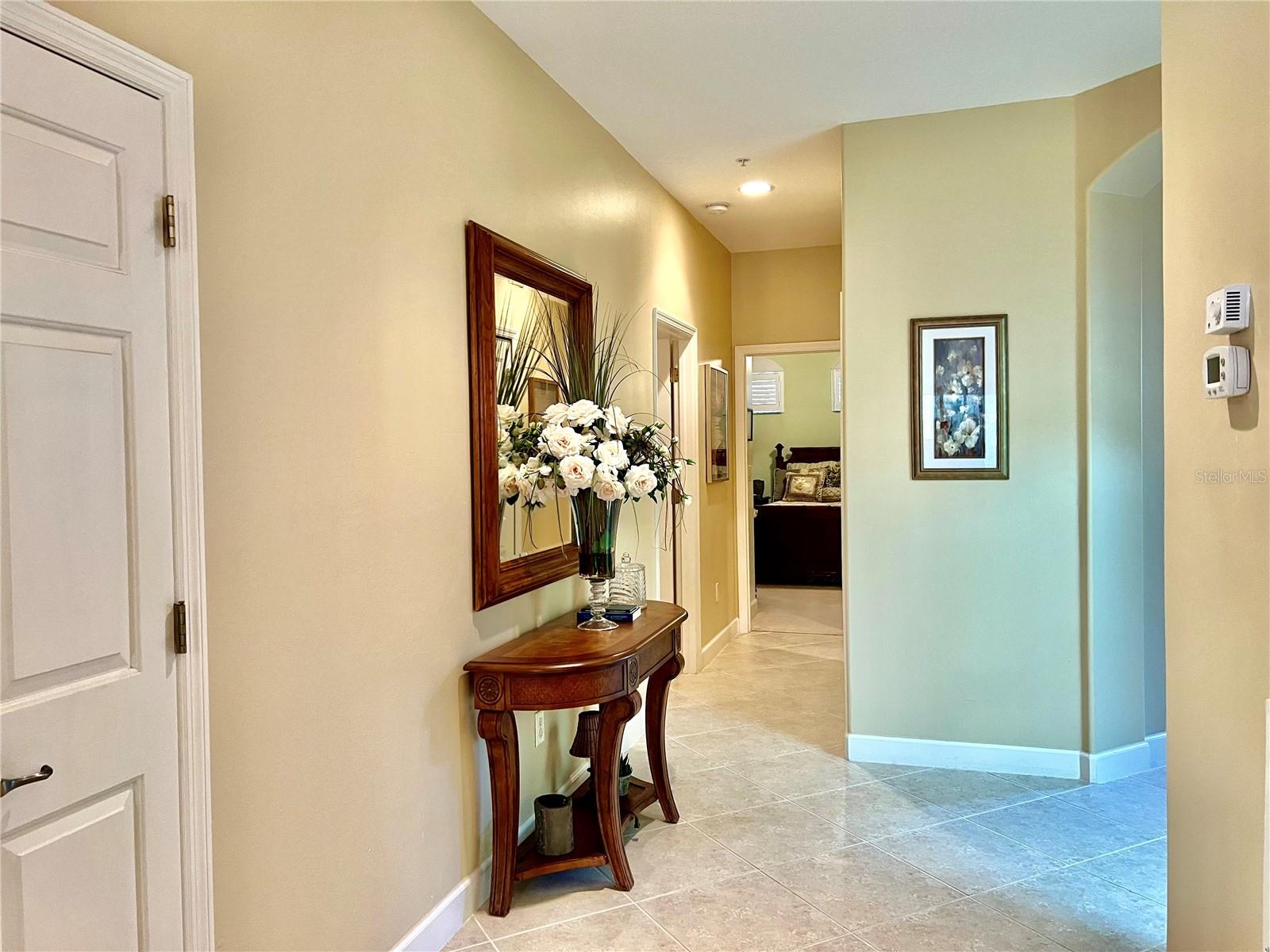 Image 8 of 53 For 3304 Sunset Key Circle D