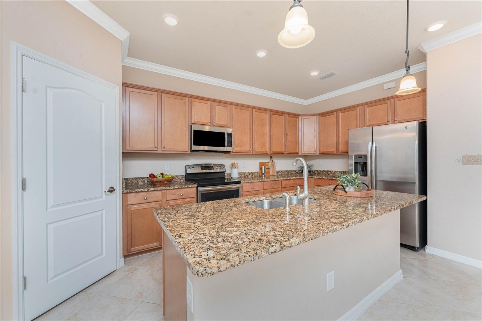 Image 18 of 81 For 6229 Grand Cypress Boulevard