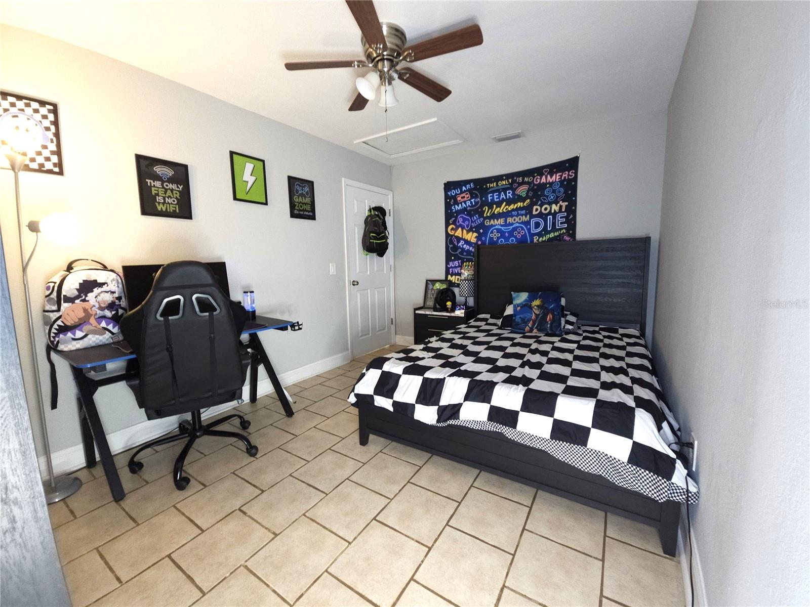 Listing photo id 11 for 382 Genesee Avenue Ne