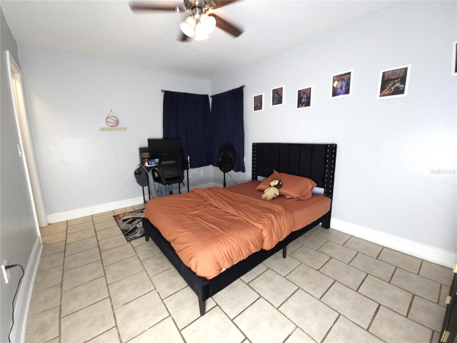Listing photo id 12 for 382 Genesee Avenue Ne