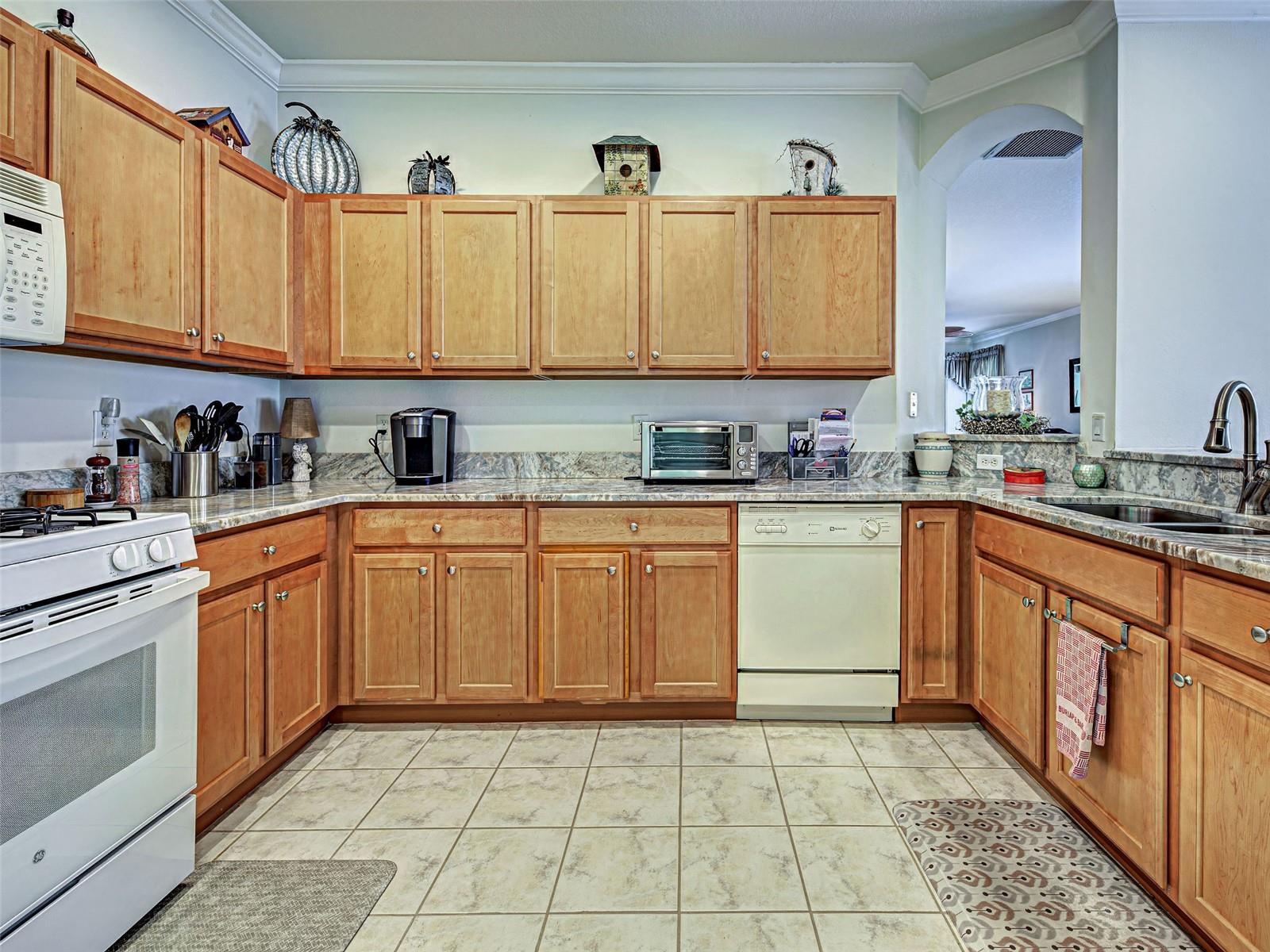 Image 38 of 63 For 4911 Whispering Oaks Drive