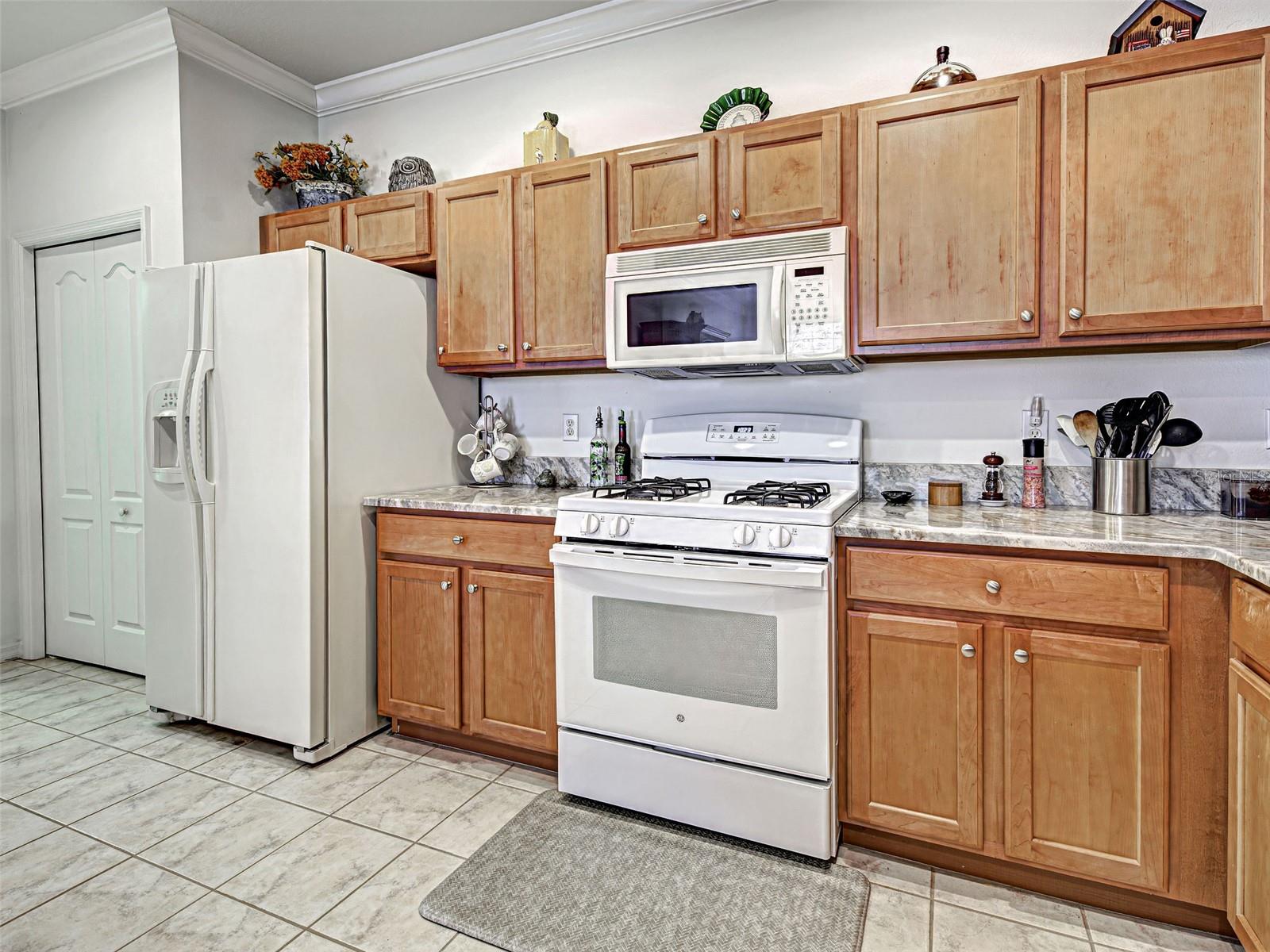 Image 40 of 63 For 4911 Whispering Oaks Drive