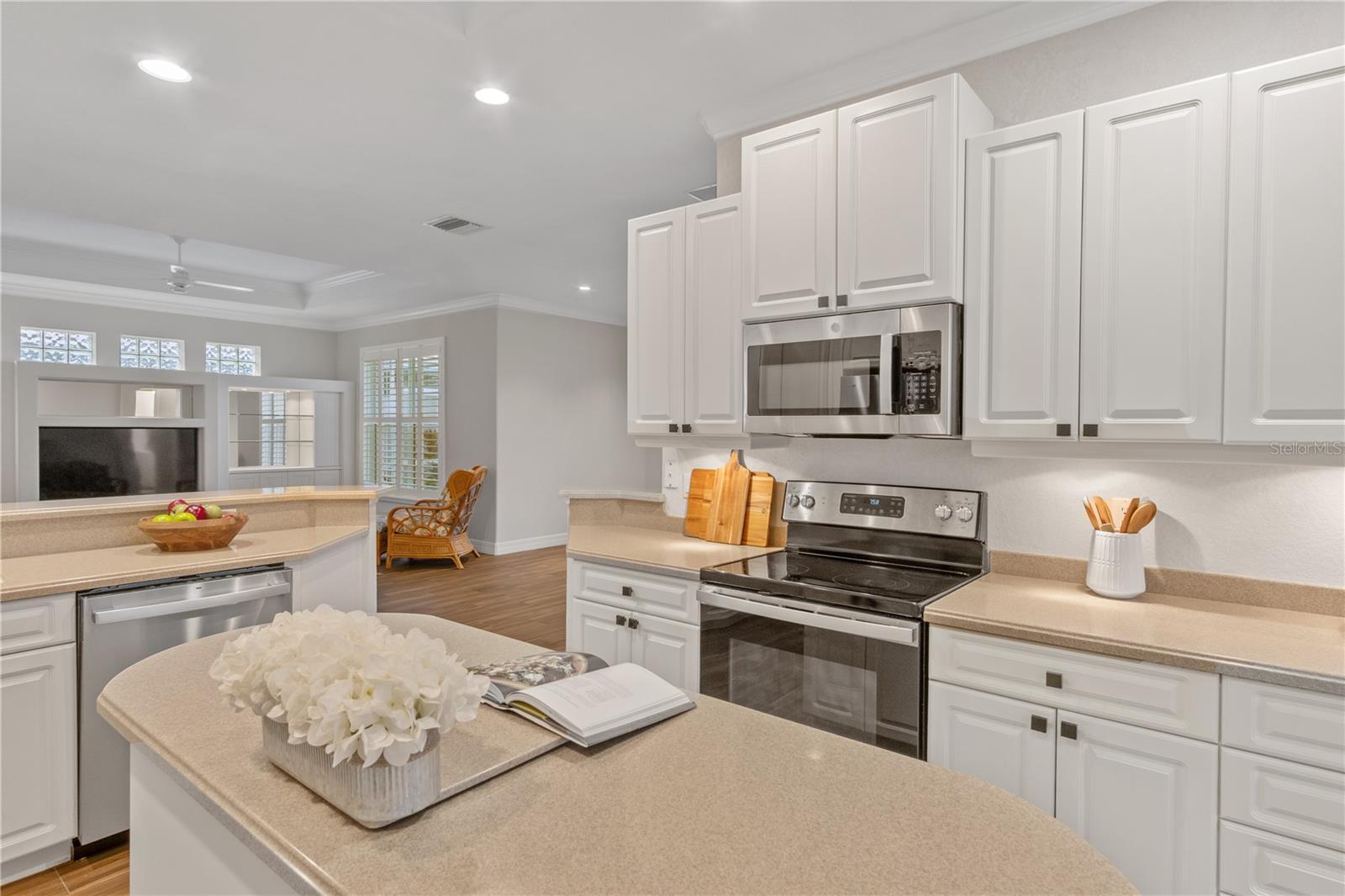 Image 21 of 99 For 2890 Whispering Pine Lane
