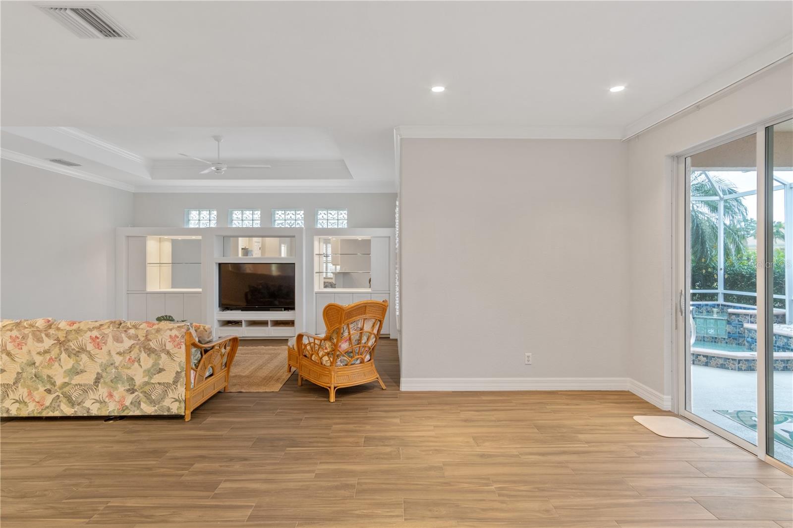 Image 34 of 99 For 2890 Whispering Pine Lane