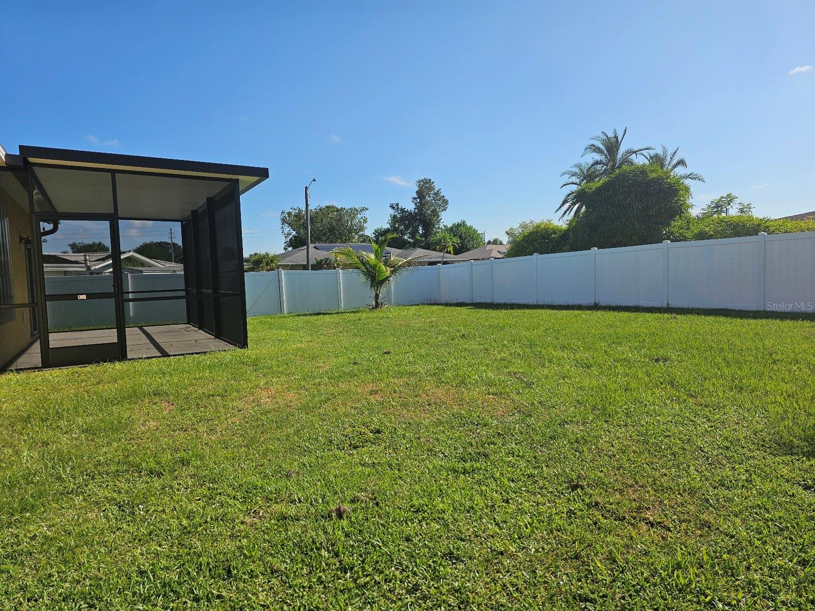 Image 42 of 44 For 3050 Beacon Drive