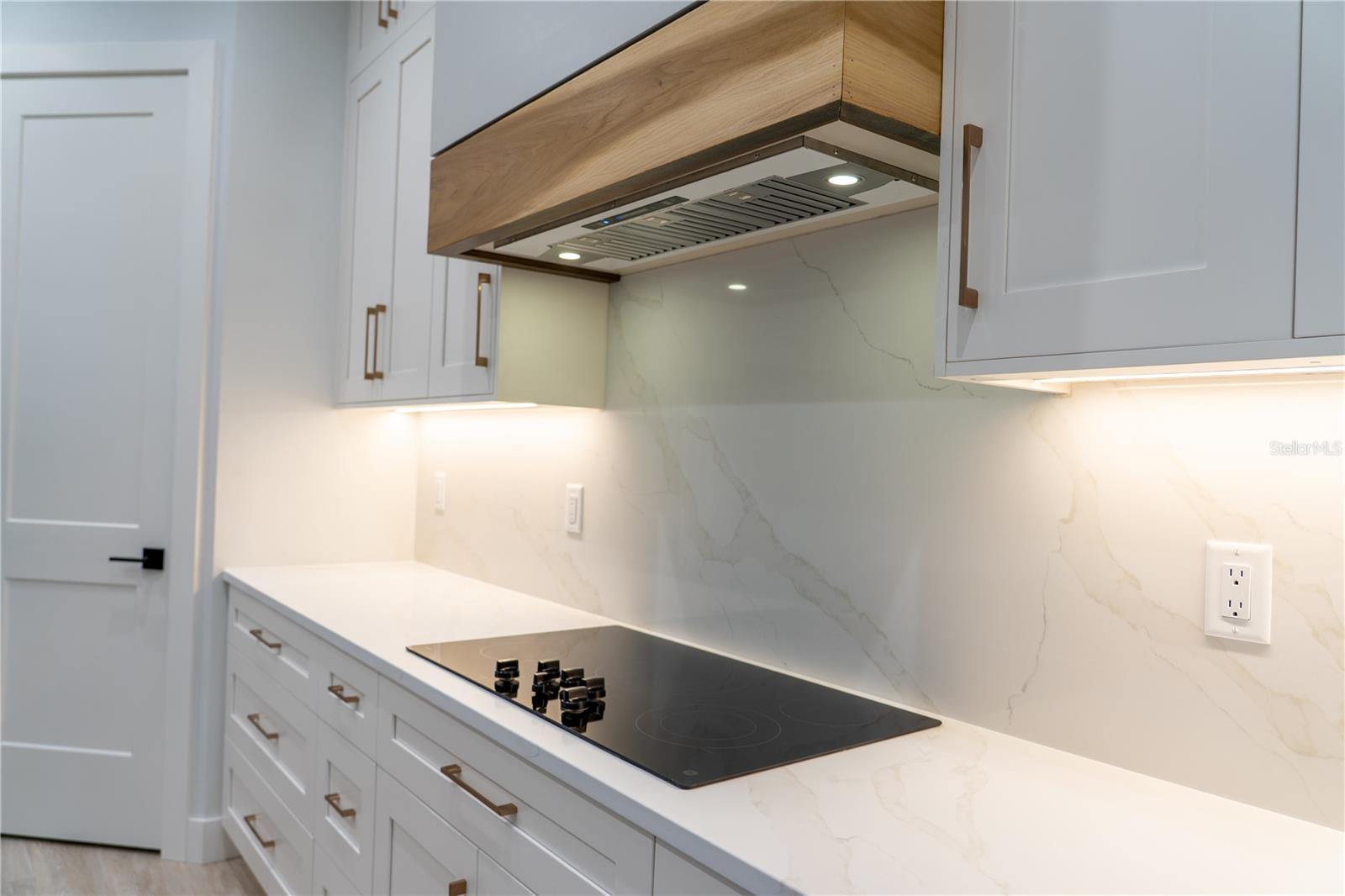 Image 19 of 60 For 1493 Boswell Street