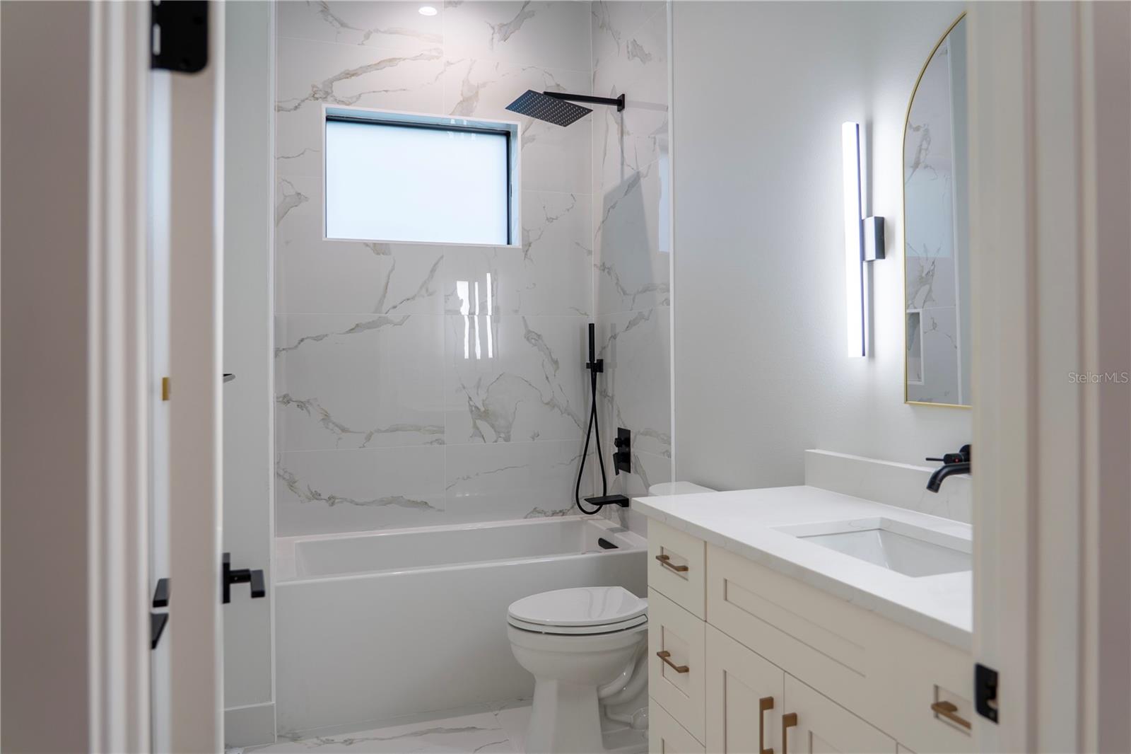 Image 29 of 60 For 1493 Boswell Street