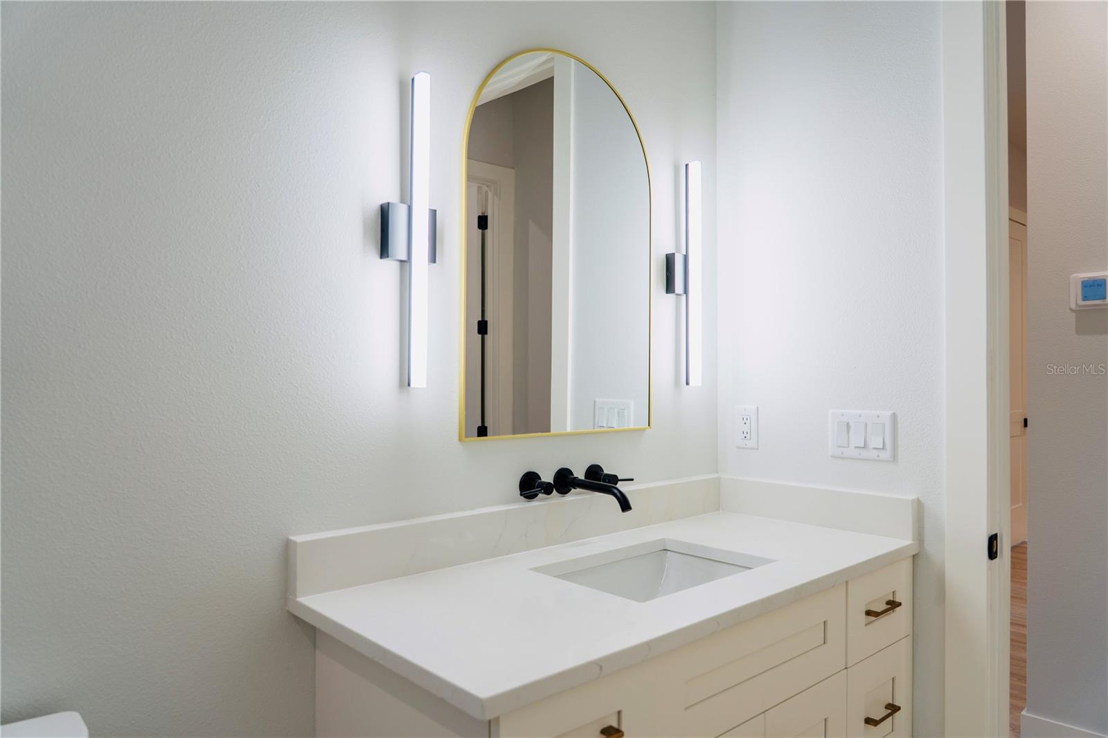 Image 31 of 60 For 1493 Boswell Street