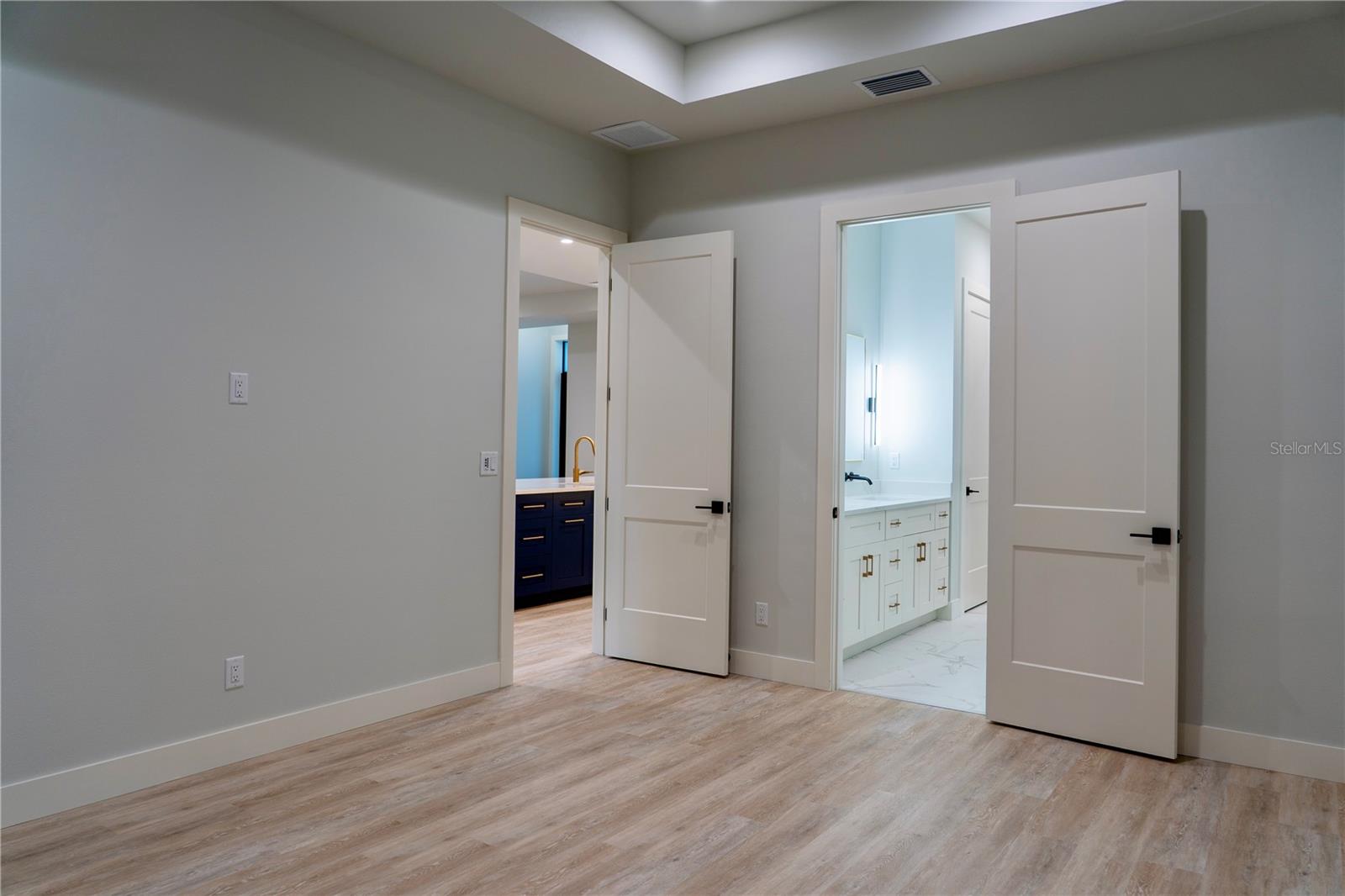 Image 34 of 60 For 1493 Boswell Street