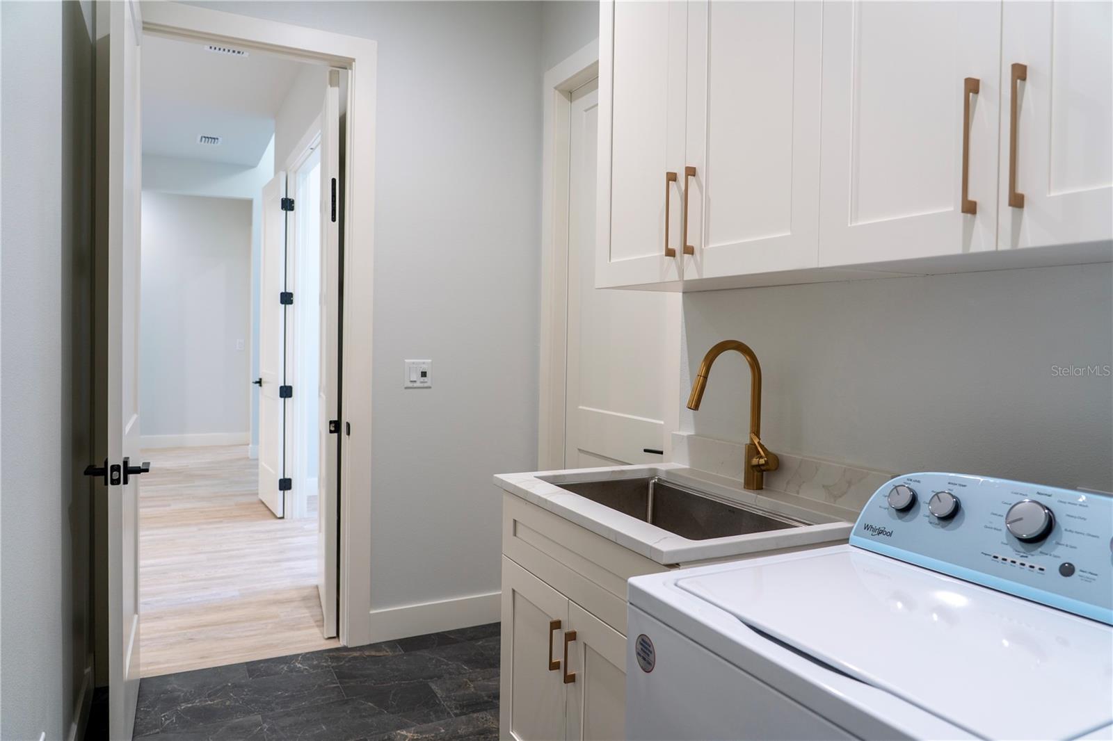 Image 44 of 60 For 1493 Boswell Street