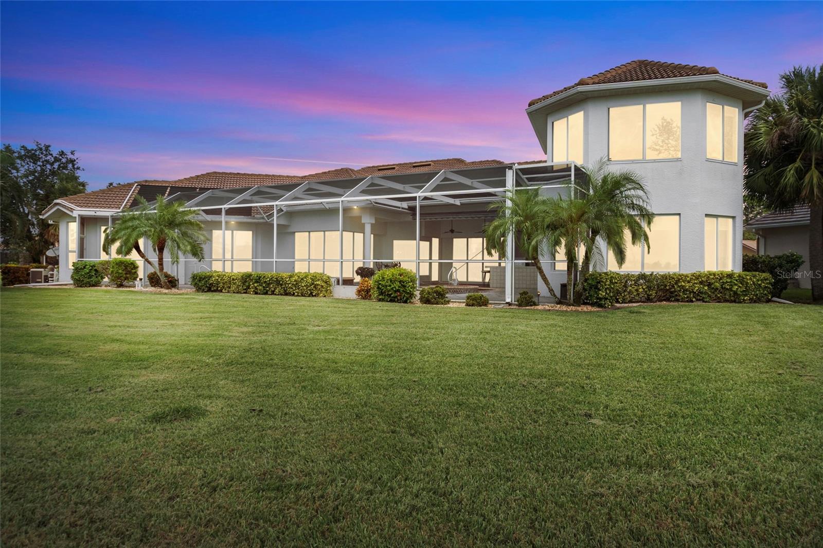 Image 46 of 50 For 1875 Canary Palm Way