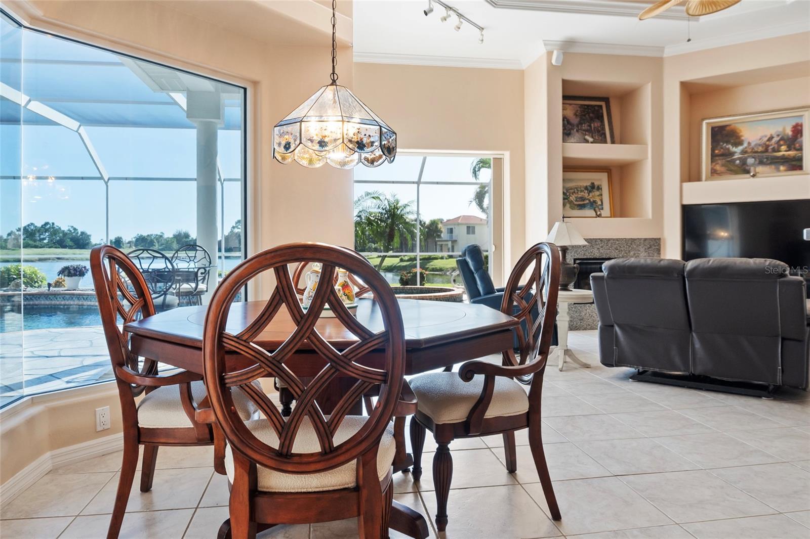 Image 9 of 50 For 1875 Canary Palm Way